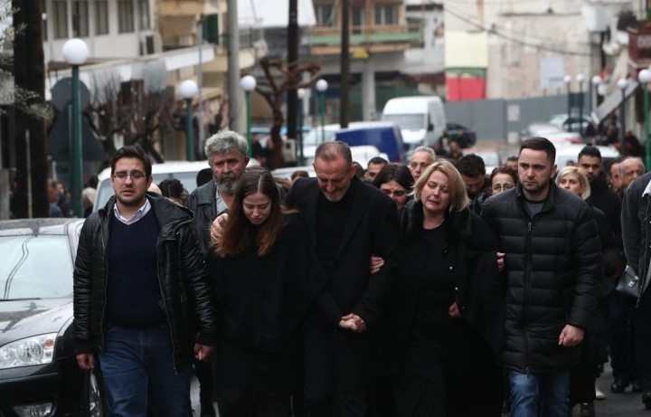 Τραγωδία στα Τέμπη: Θρήνος, θλίψη  και πόνος στις κηδείες των θυμάτων