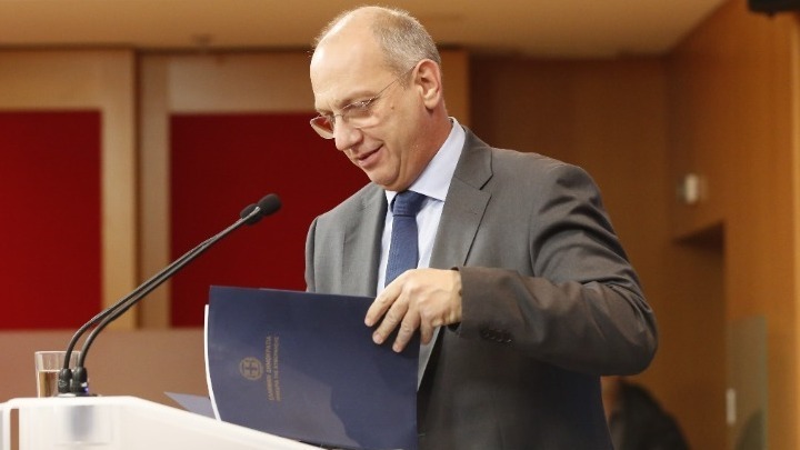Οικονόμου σε Τσαπανίδου: «Ο πρωθυπουργός ανέλαβε την ευθύνη που αναλογεί στην κυβέρνηση για τα Τέμπη»