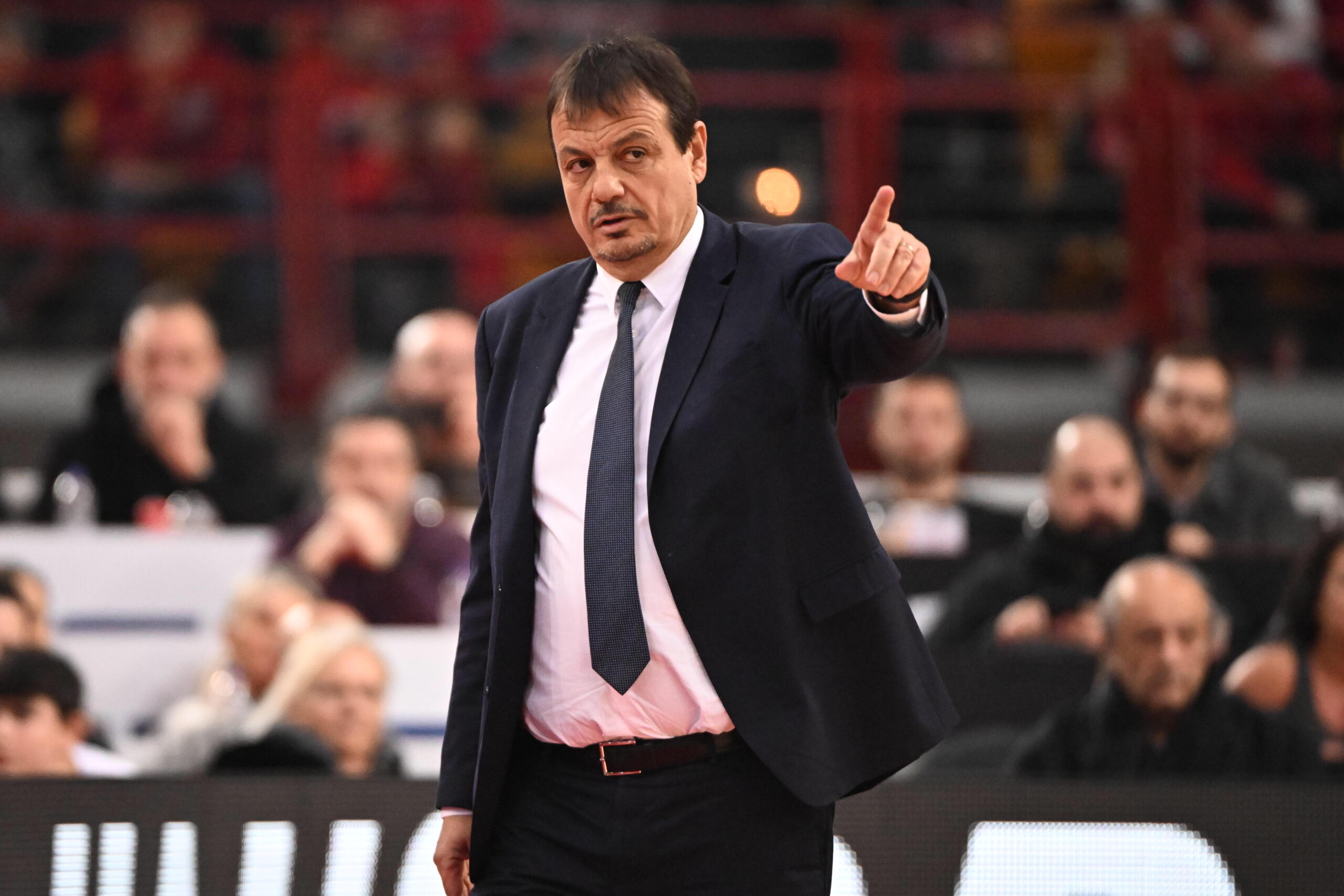 Euroleague – Αταμάν: «Πρώτα κερδίζεις και μετά το… πάρτι»