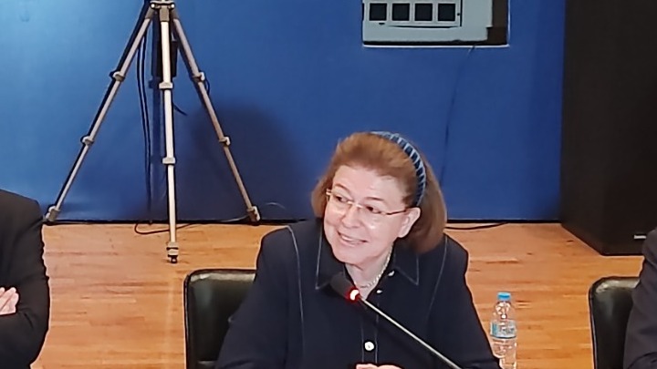 Μενδώνη