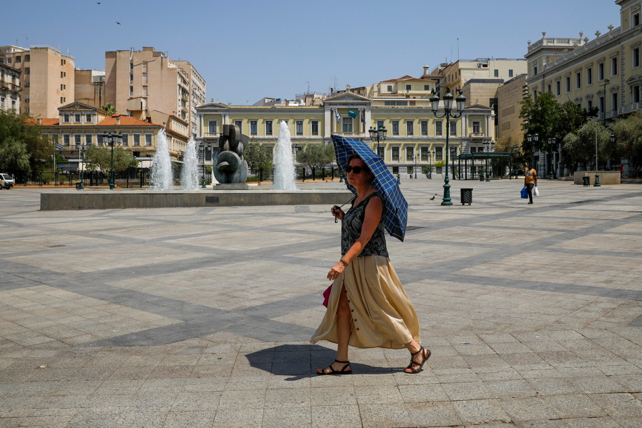 Ευρεία διυπουργική σύσκεψη εν όψει της έλευσης του καύσωνα «Κλέων» – Προετοιμασία όλων των αρμόδιων φορέων