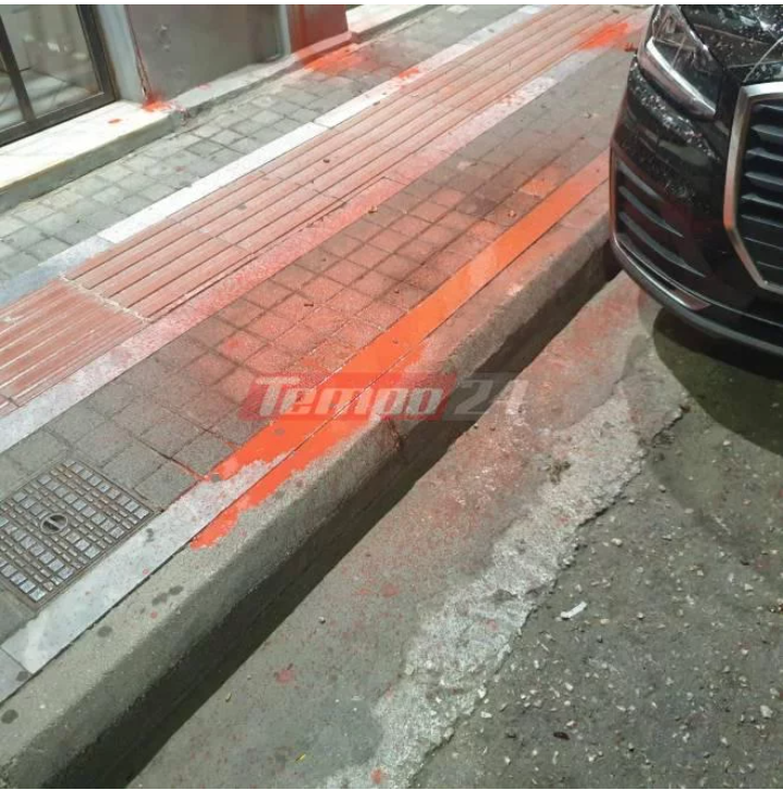 Πάτρα: Επίθεση στο προξενείο της Γαλλίας (Βίντεο & φωτό)
