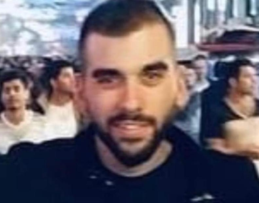 Θρήνος για τον Μιχάλη που δολοφονήθηκε έξω από το γήπεδο της ΑΕΚ – Έπεσε στο έδαφος αιμόφυρτος και συνέχισαν να τον χτυπούν με ρόπαλα