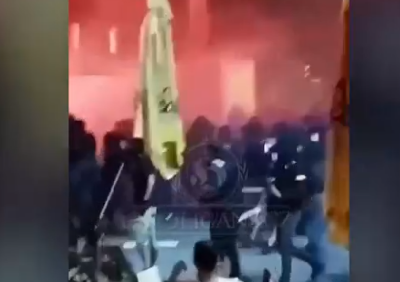 Νέα Φιλαδέλφεια: Ένας νεκρός στα άγρια επεισόδια από οπαδούς της Ντιναμό Ζάγκρεμπ – Φονική μαχαιριά σε αρτηρία στο μπράτσο δέχθηκε ο 29χρονος