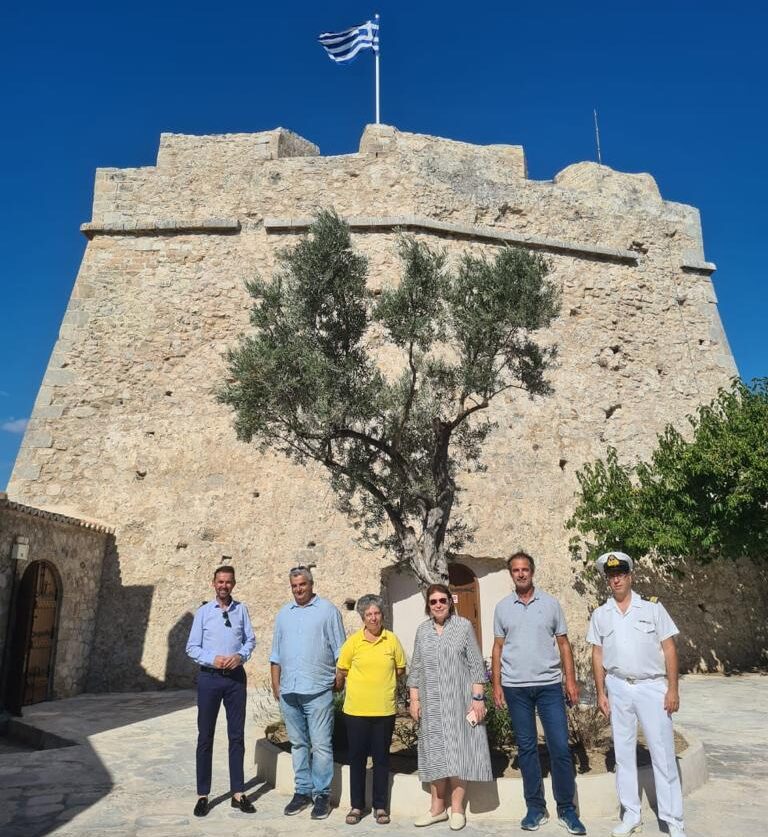 Μενδώνη