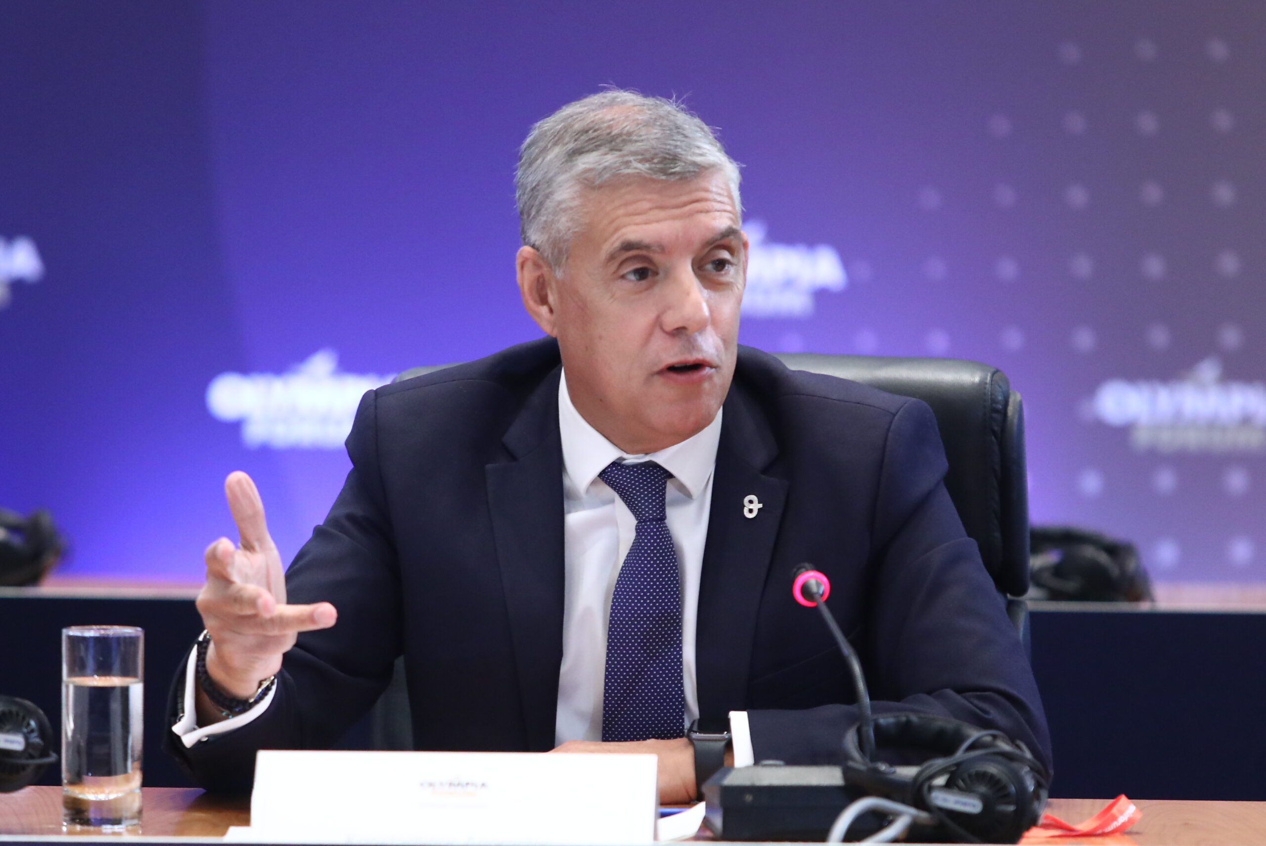 Κώστας Αγοραστός