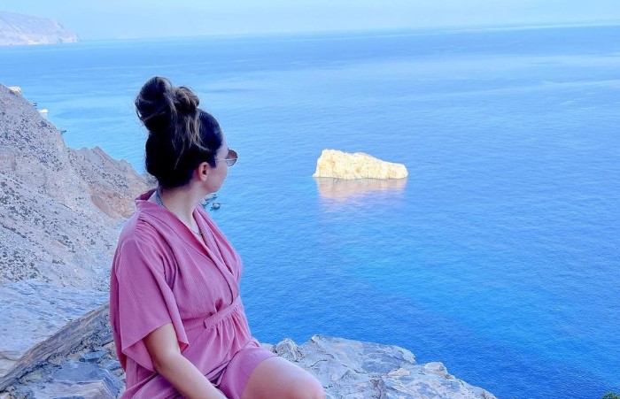 Τραγουδίστρια αποκαλύπτει: «Τον έβλεπα έξω από το σπίτι μου κι έφευγα»
