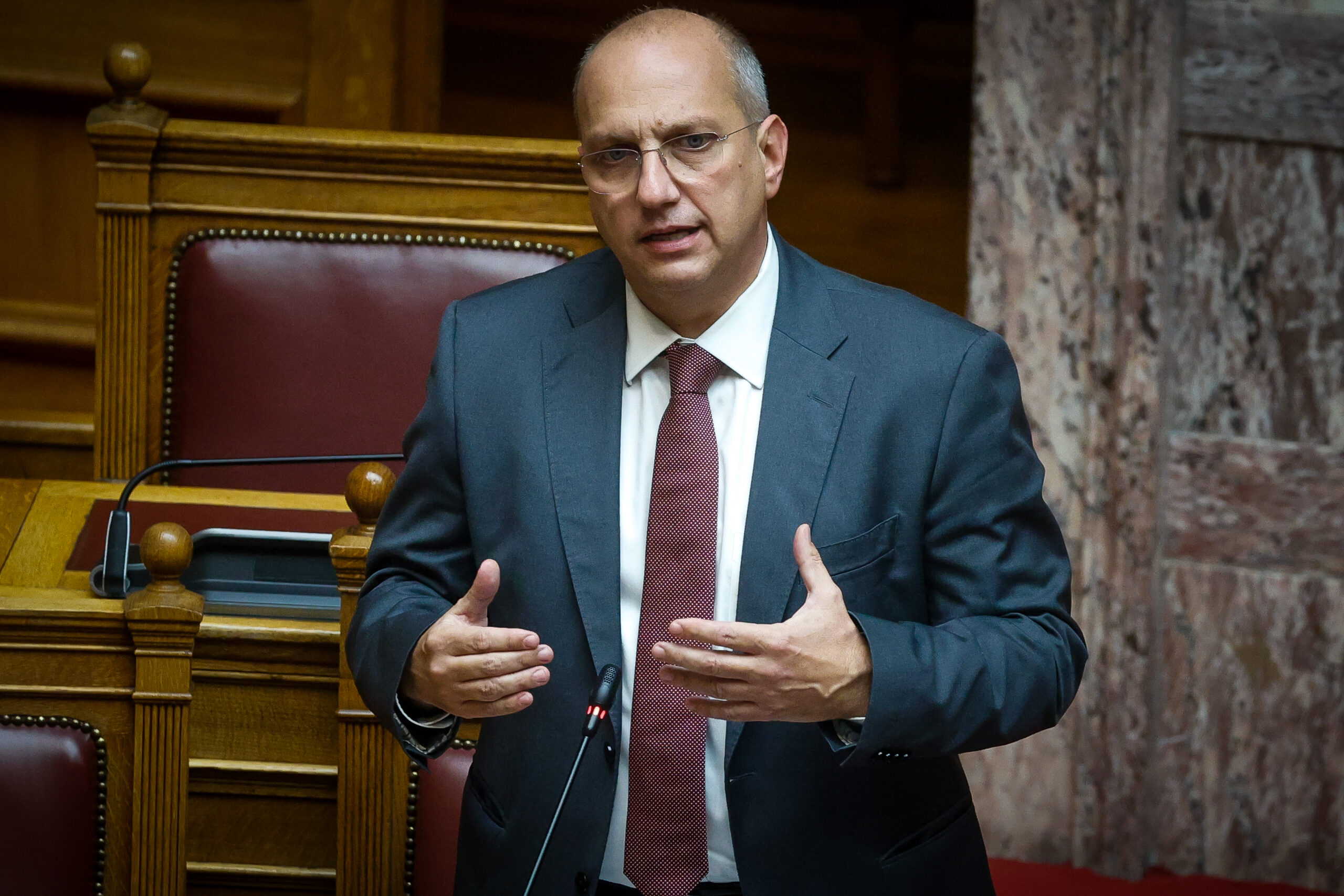Γιάννης Οικονόμου
