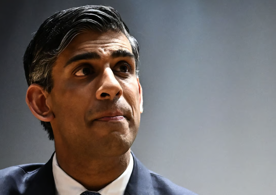 Εκλογές στο Ηνωμένο Βασίλειο – Ανάλυση Politico:  Γιατί ο Ρίσι Σούνακ τράβηξε την σκανδάλη;