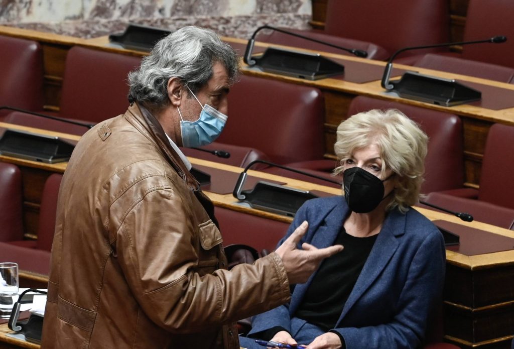 ΣΥΡΙΖΑ: Μπρα ντε φερ Πολάκη – Αναγνωστοπούλου, προς την έξοδο η βουλεύτρια Αχαΐας