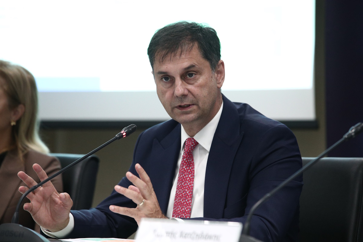 Χάρης Θεοχάρης