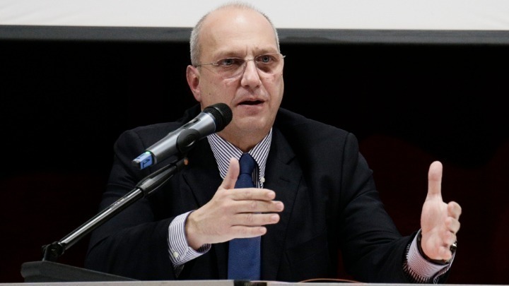 Οικονόμου για τον θάνατο του 31χρονου αστυνομικού: «Η σύλληψη των εμπλεκομένων στη δολοφονία του ελάχιστος φόρος τιμής στη μνήμη του»
