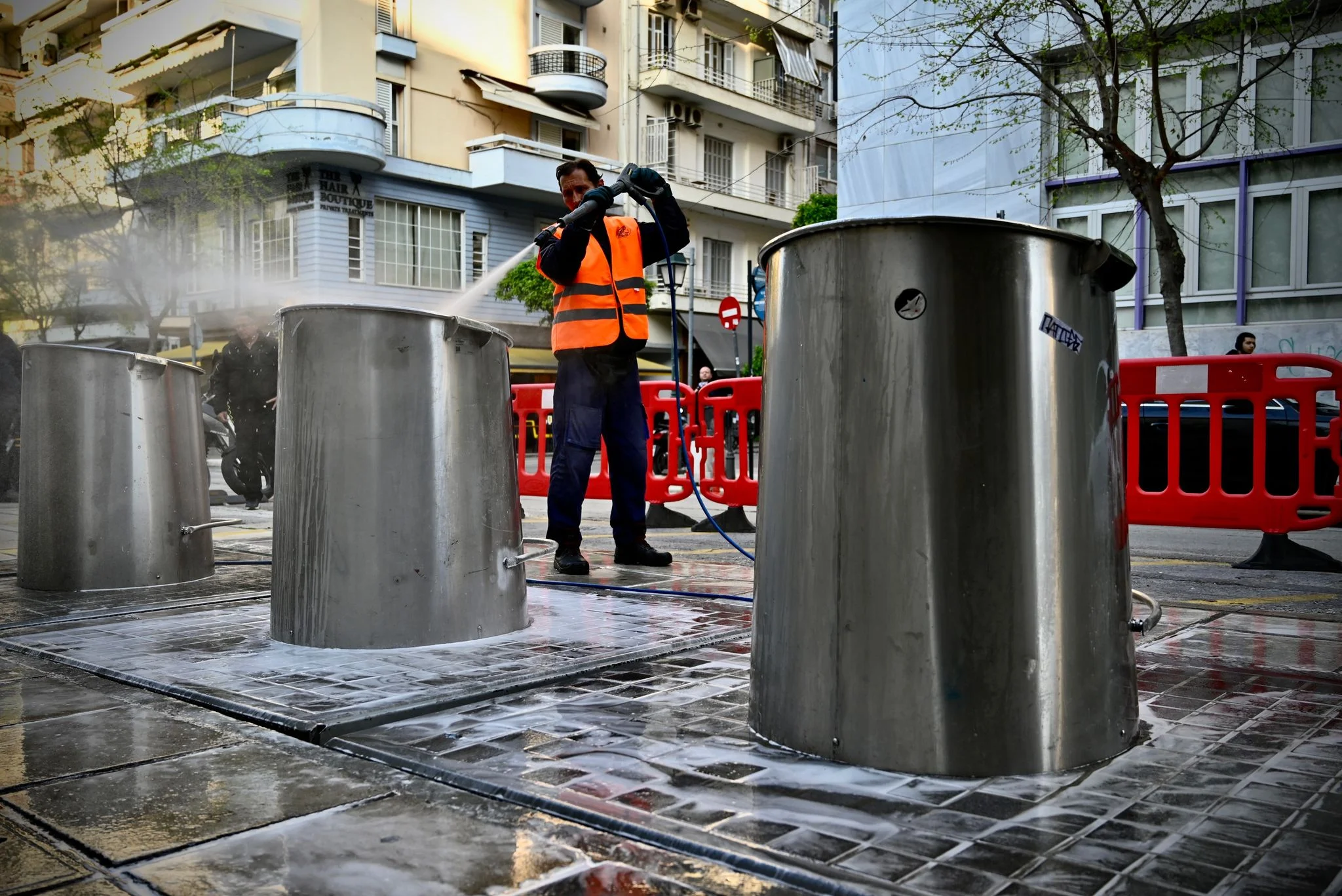 Δήμος Θεσσαλονίκης: Έκκληση προς τους δημότες να μην κατεβάζουν τα σκουπίδια στους κάδους