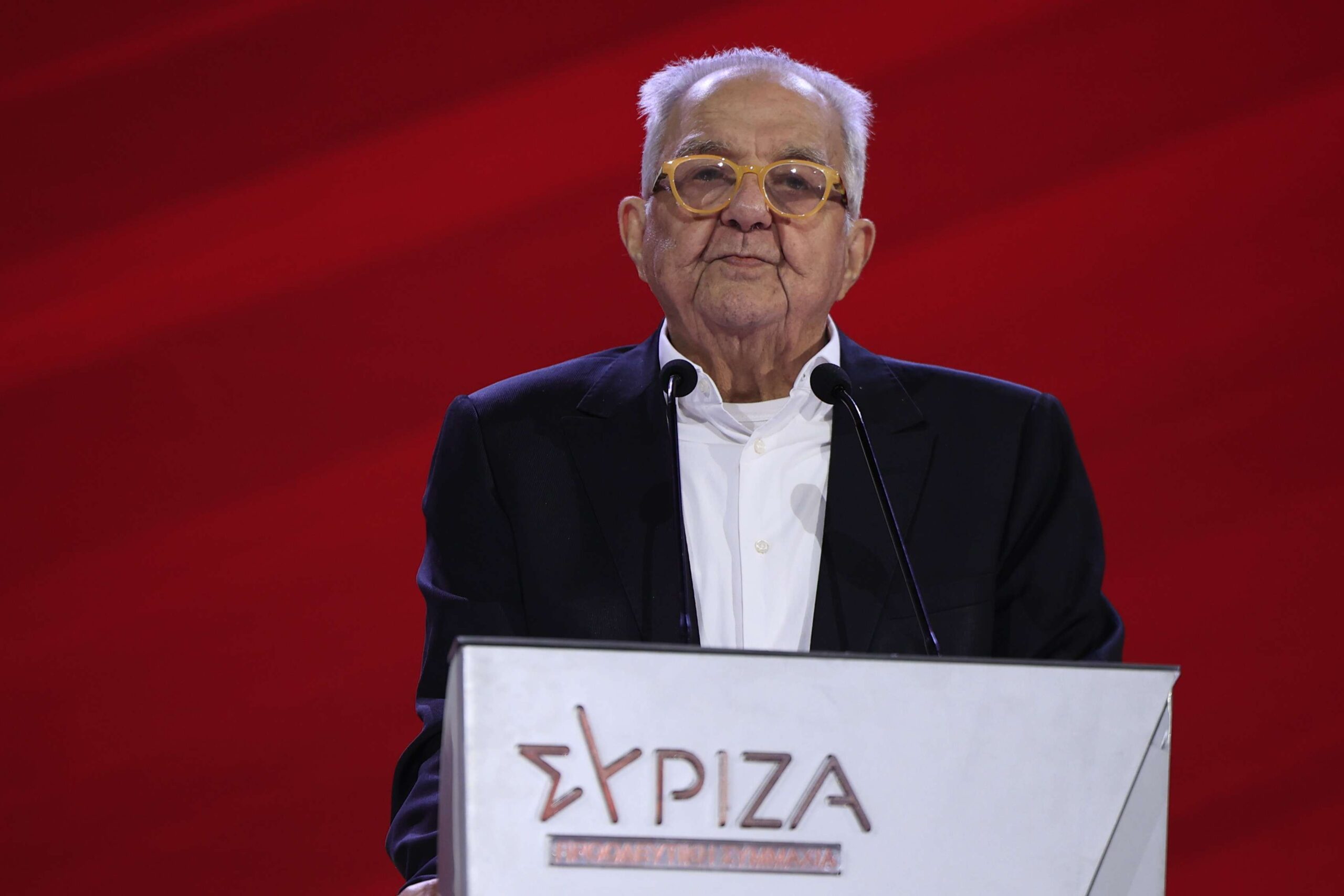Αλέκος Φλαμπουράρης