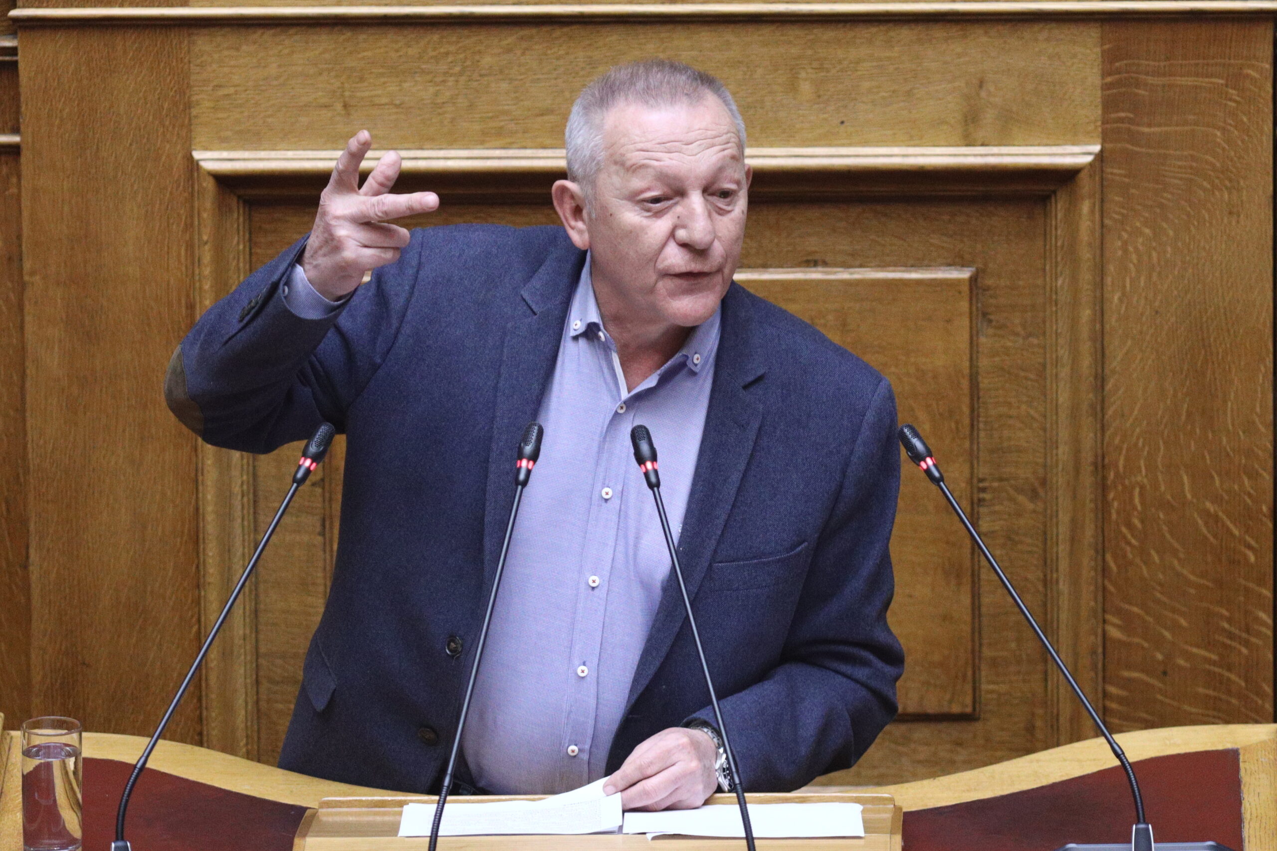 Θανάσης Παφίλης