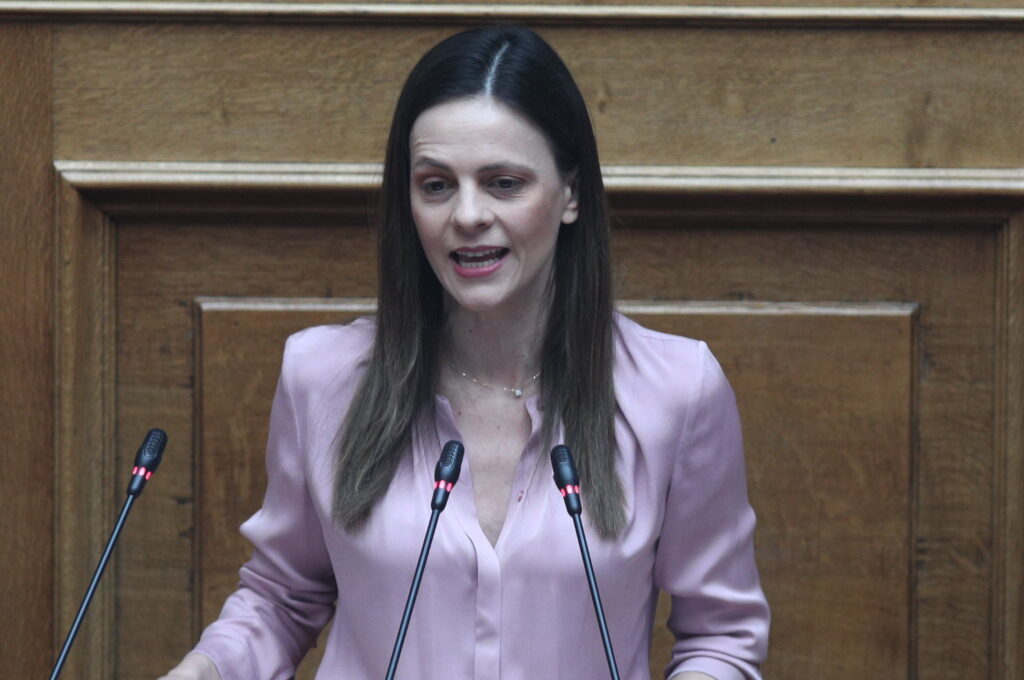 Έφη Αχτσιόγλου