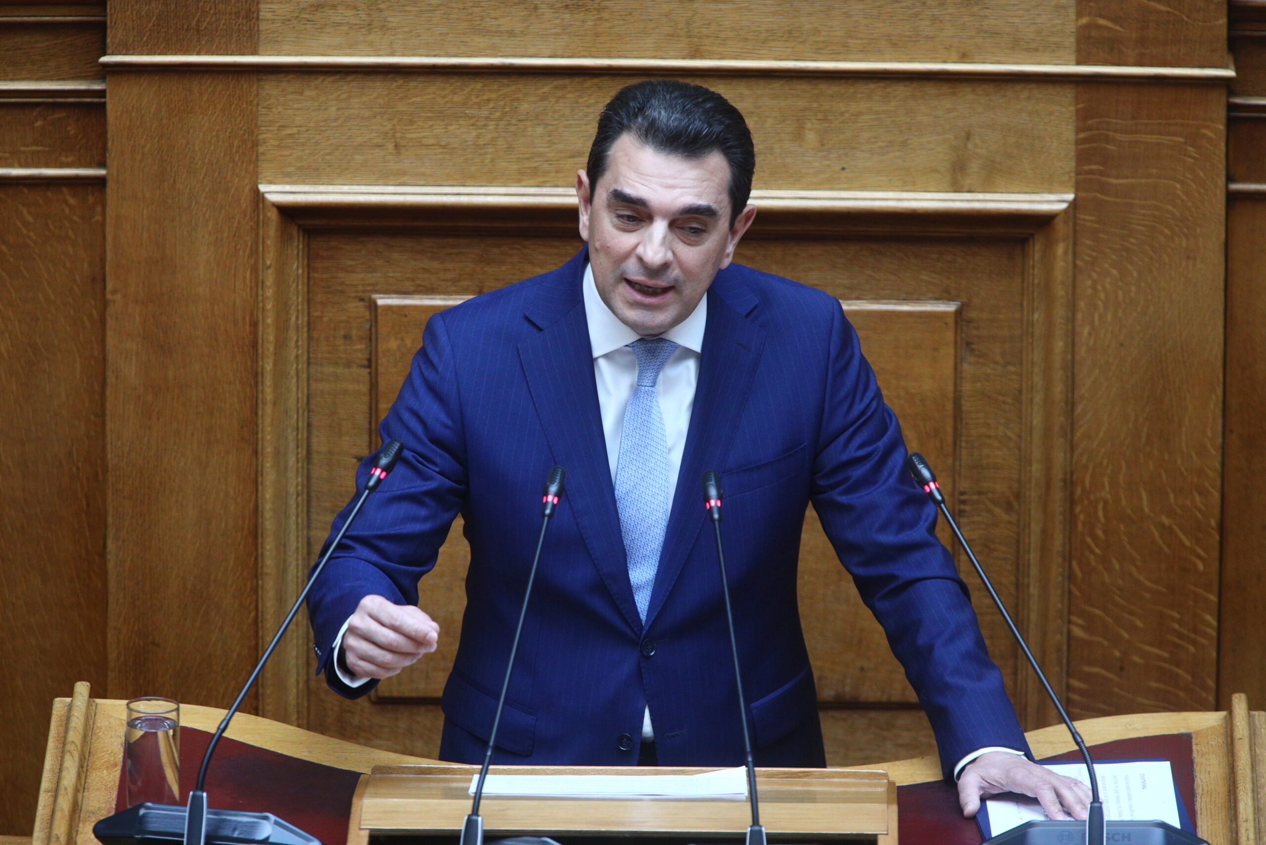 Σκρέκας για σύμβαση με ΕΛΤΑ: «Διαφάνεια στις δημόσιες συμβάσεις – Εξοικονομούμε πόρους για το Δημόσιο και τους πολίτες»
