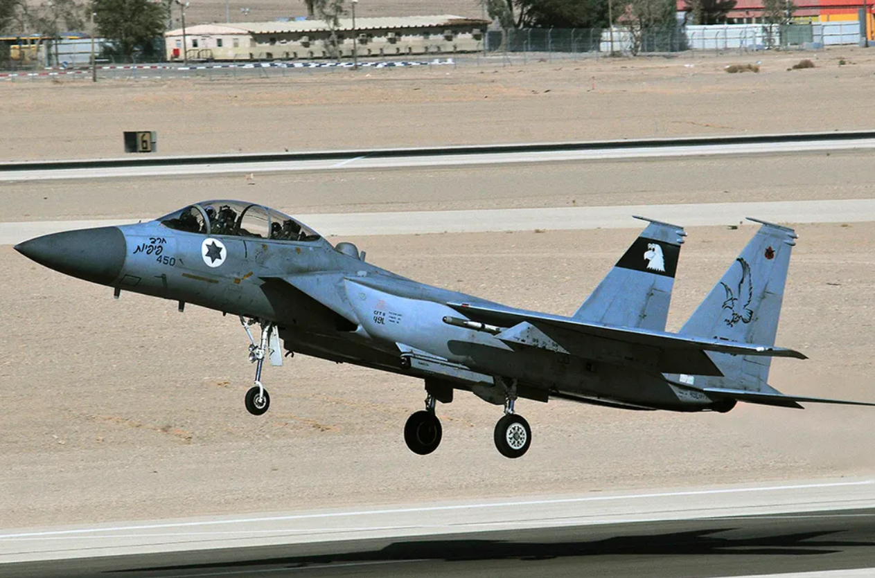 Μέση Ανατολή: Με μαχητικά F-15 πραγματοποιήθηκε η επίθεση του Ιράν από τη Συρία στο Ιράν