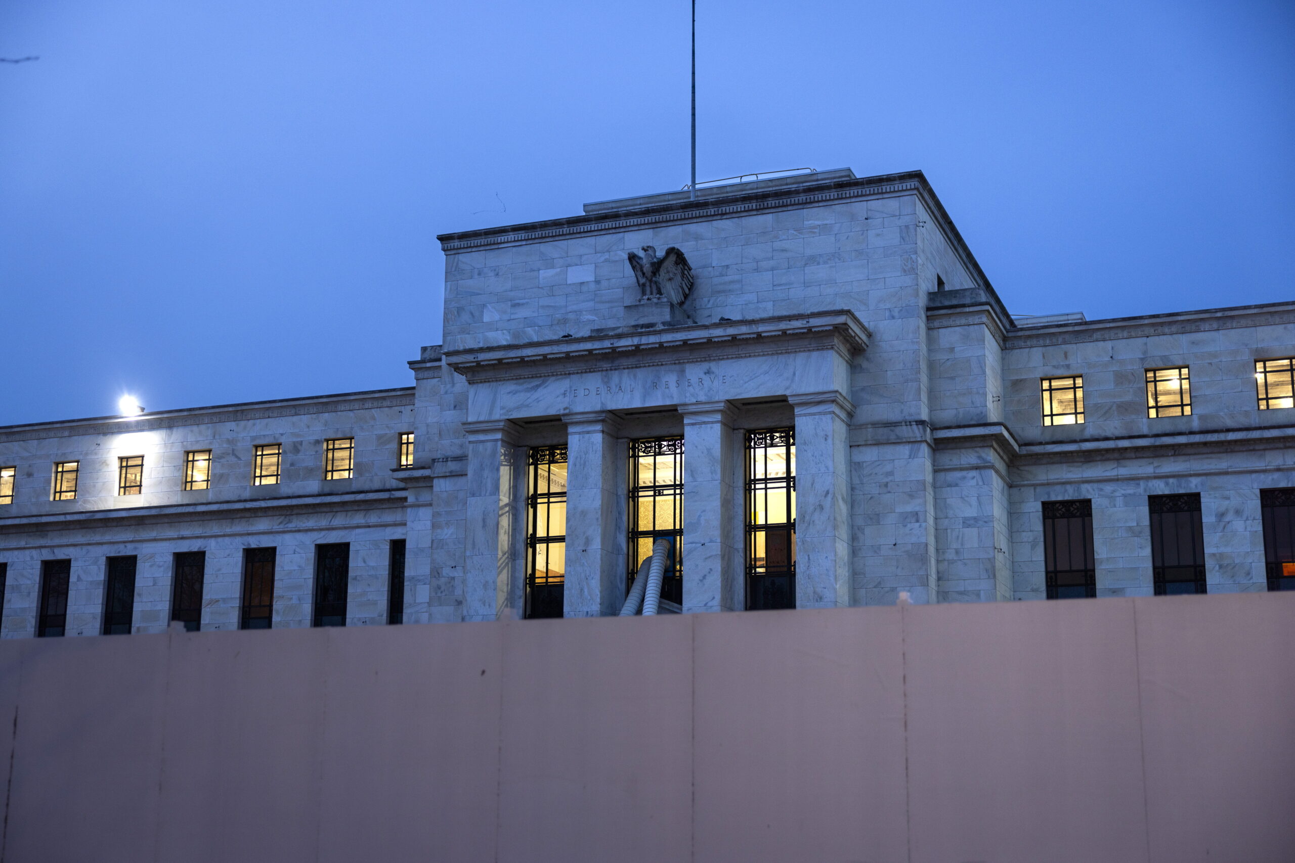 ΗΠΑ: Η Fed διατήρησε ξανά αμετάβλητα τα επιτόκια