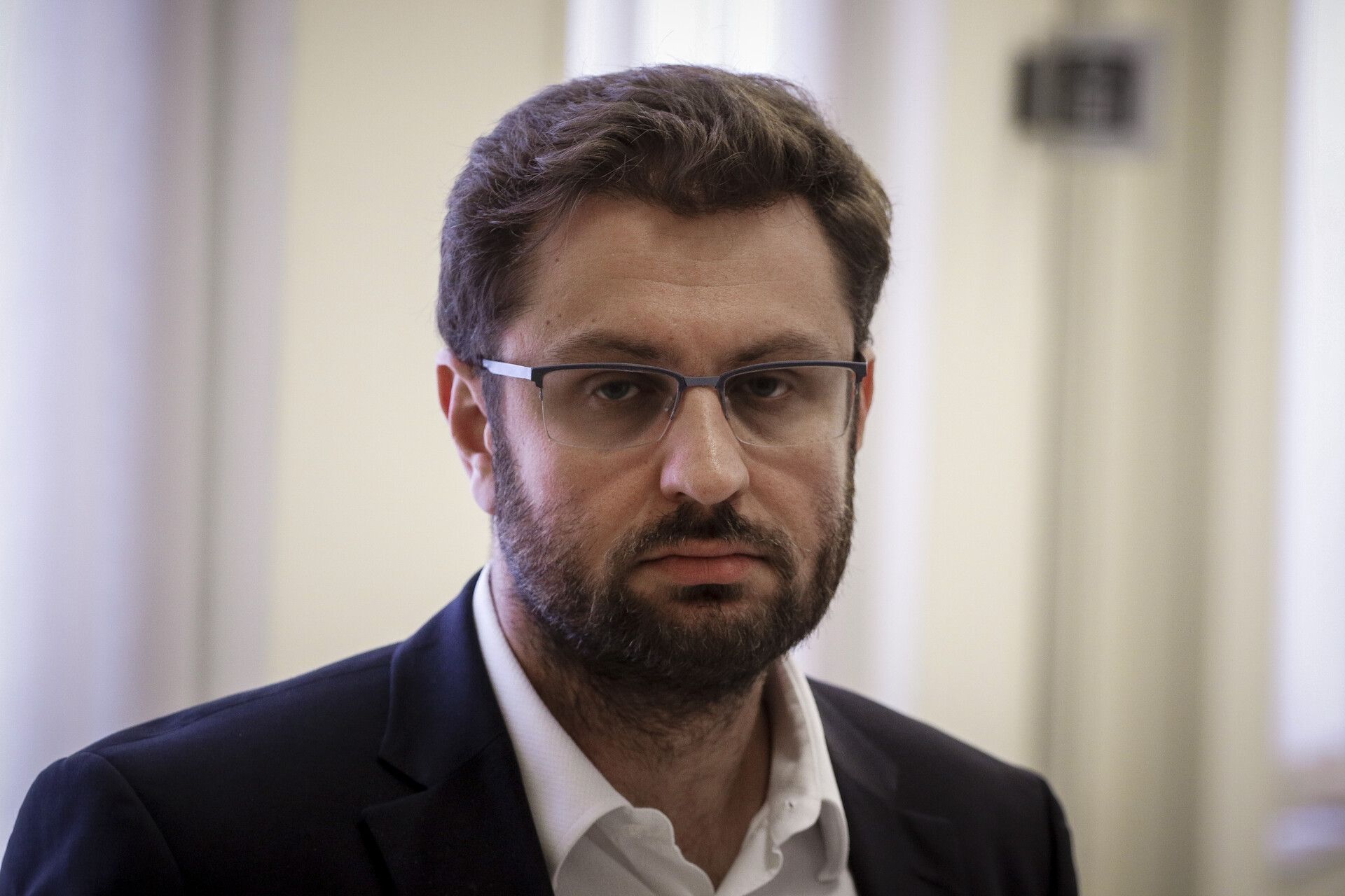 Σκληρή απάντηση Ζαχαριάδη σε Μωραΐτη: Δεν τα πάει καλά με την πολιτική γεωγραφία, ας ασχοληθεί με τη στιχουργική που τη γνωρίζει