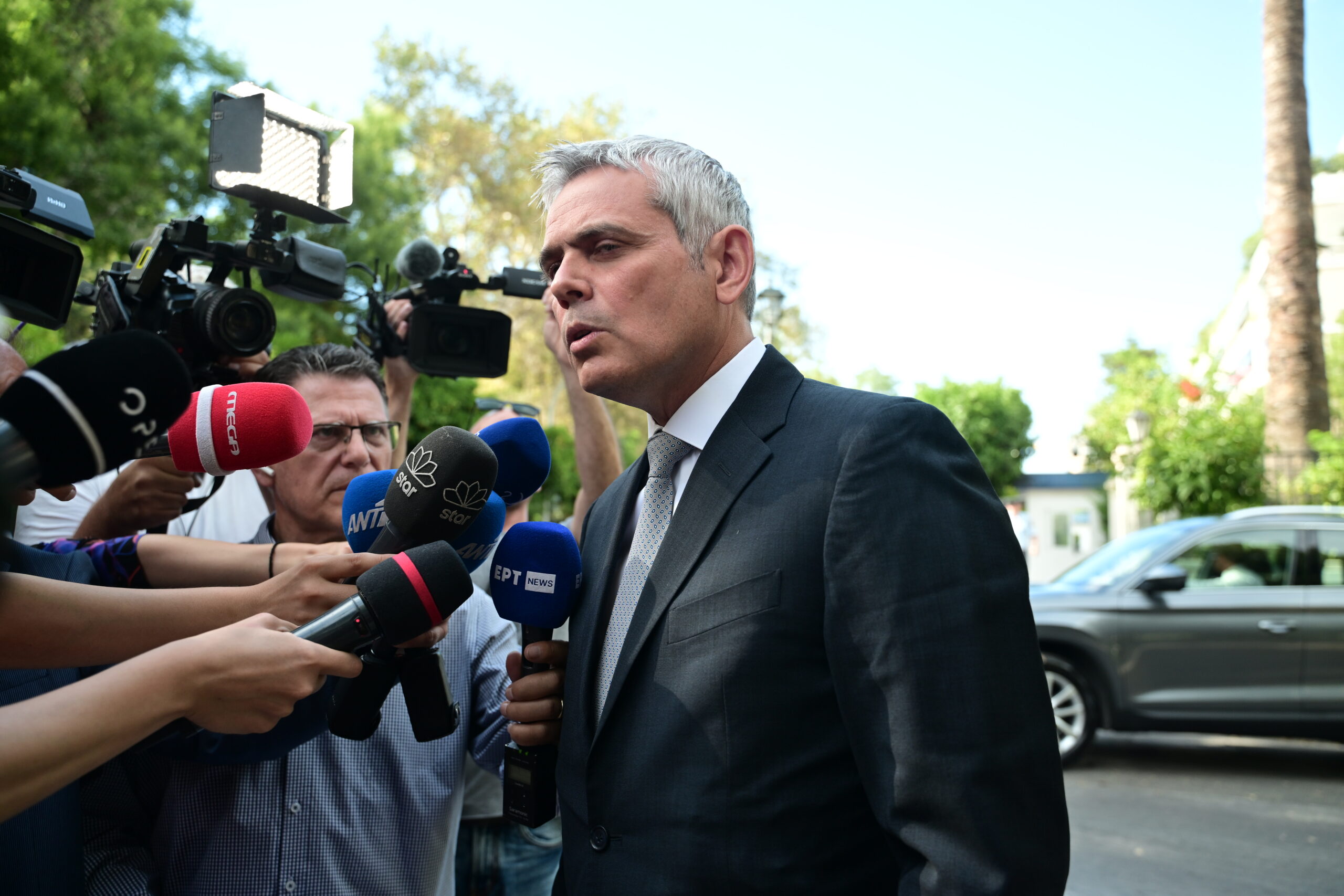 Κώστας Καραγκούνης