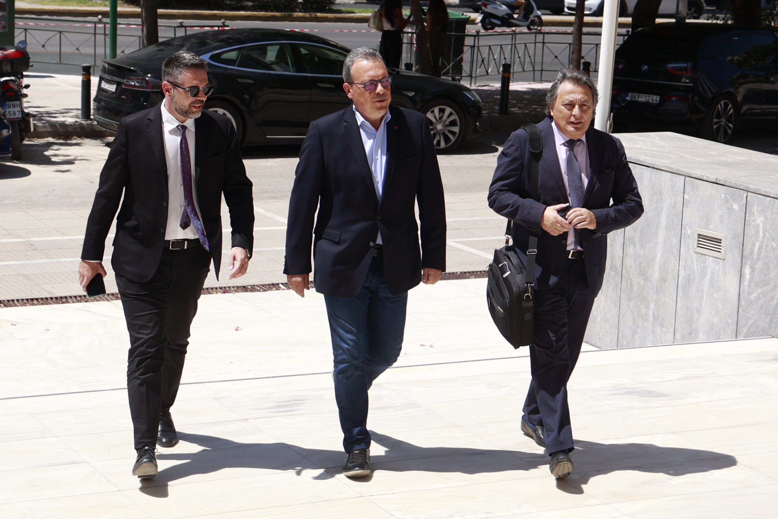 Σκάνδαλο υποκλοπών: Στον Άρειο Πάγο αντιπροσωπεία του ΣΥΡΙΖΑ