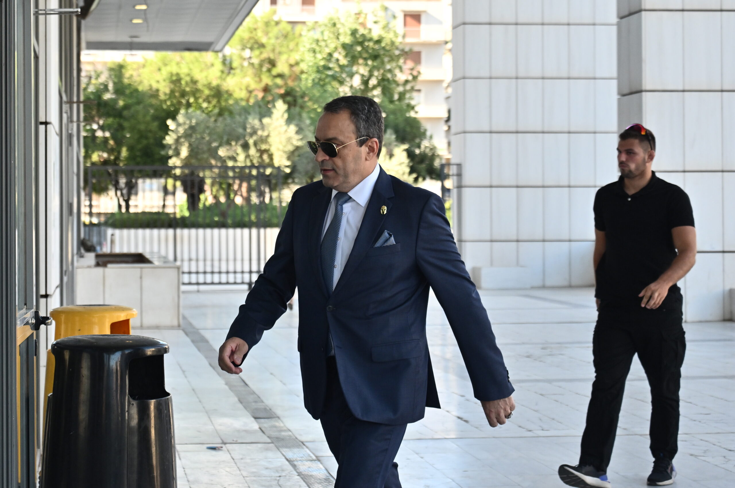 Σπαρτιάτες: Σήμερα η συνέχεια της δίκης – Οι 11 κατηγορούμενοι, ο δικηγόρος και ο Ηλίας Κασιδιάρης