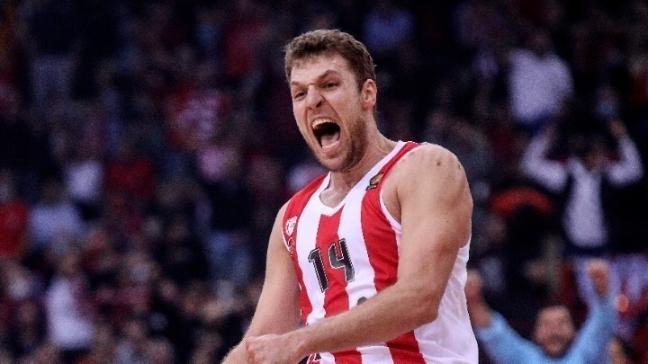 Σάσα Βεζένκοφ