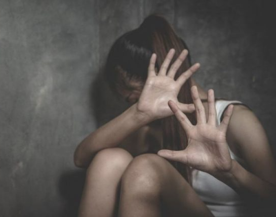 Φρίκη στην Κάσο: Συνελήφθη 28χρονος που αποπειράθηκε να βιάσει 13χρονη