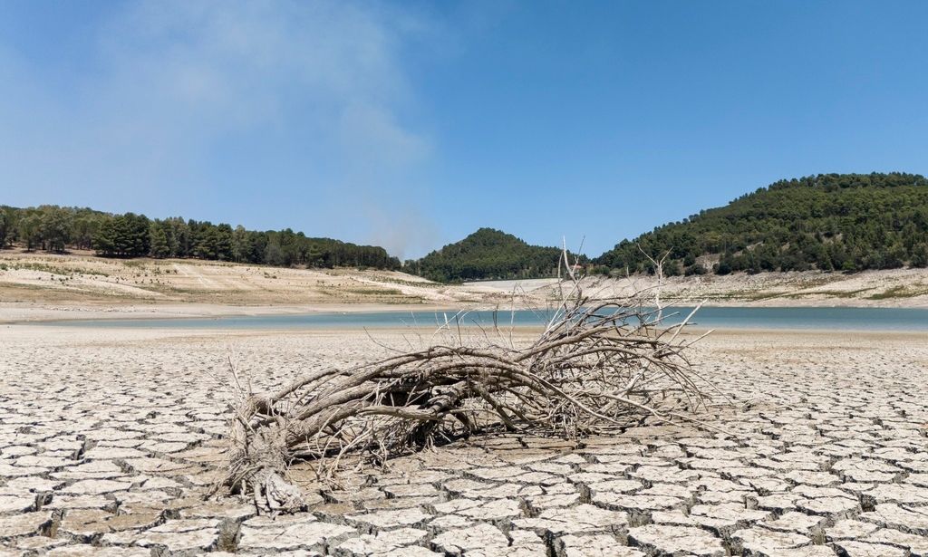 Σικελία: Σε κατάσταση έκτακτης ανάγκης λόγω της λειψυδρίας – Αδειάστε τις λίμνες από τα ψάρια να πάρουμε νερό