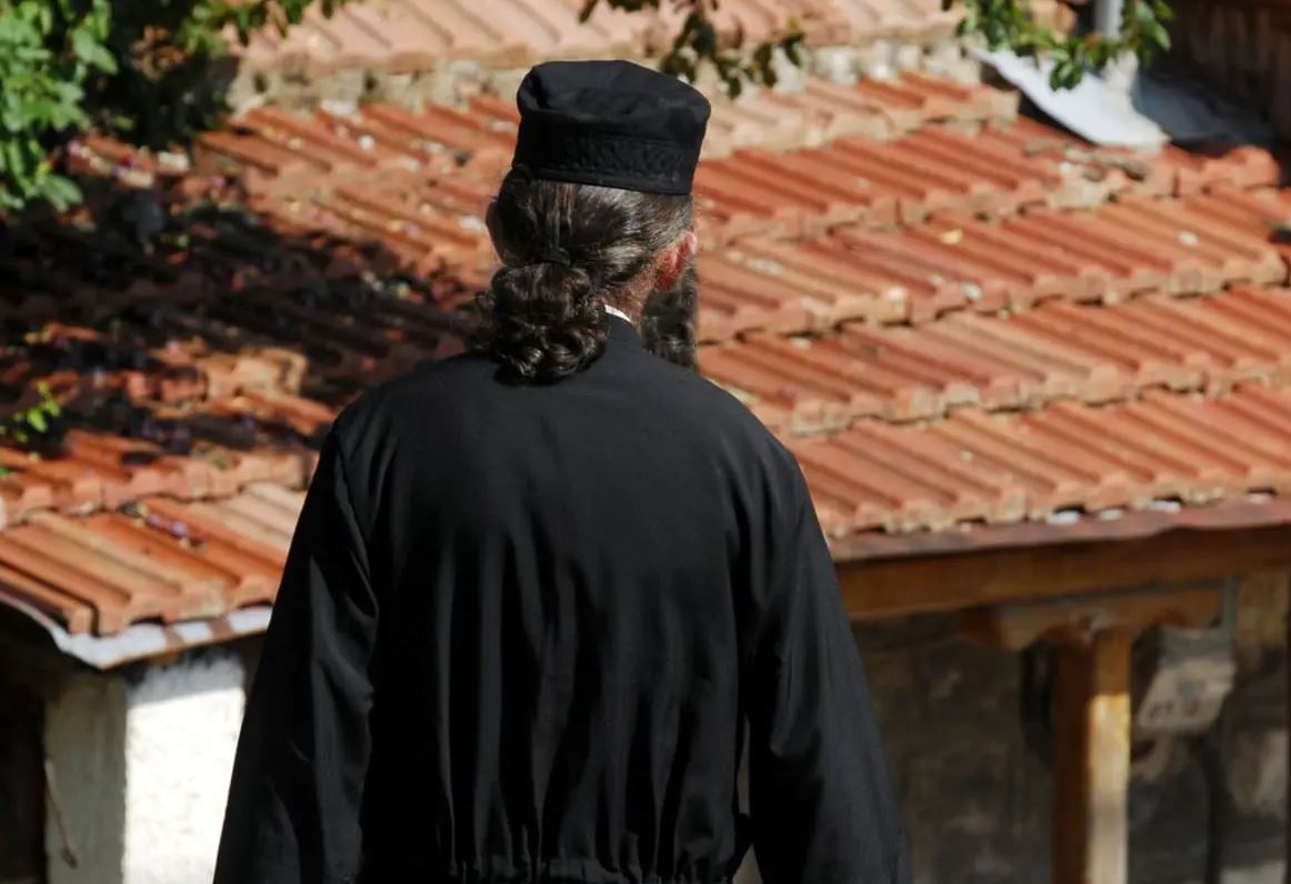 Ιερέας