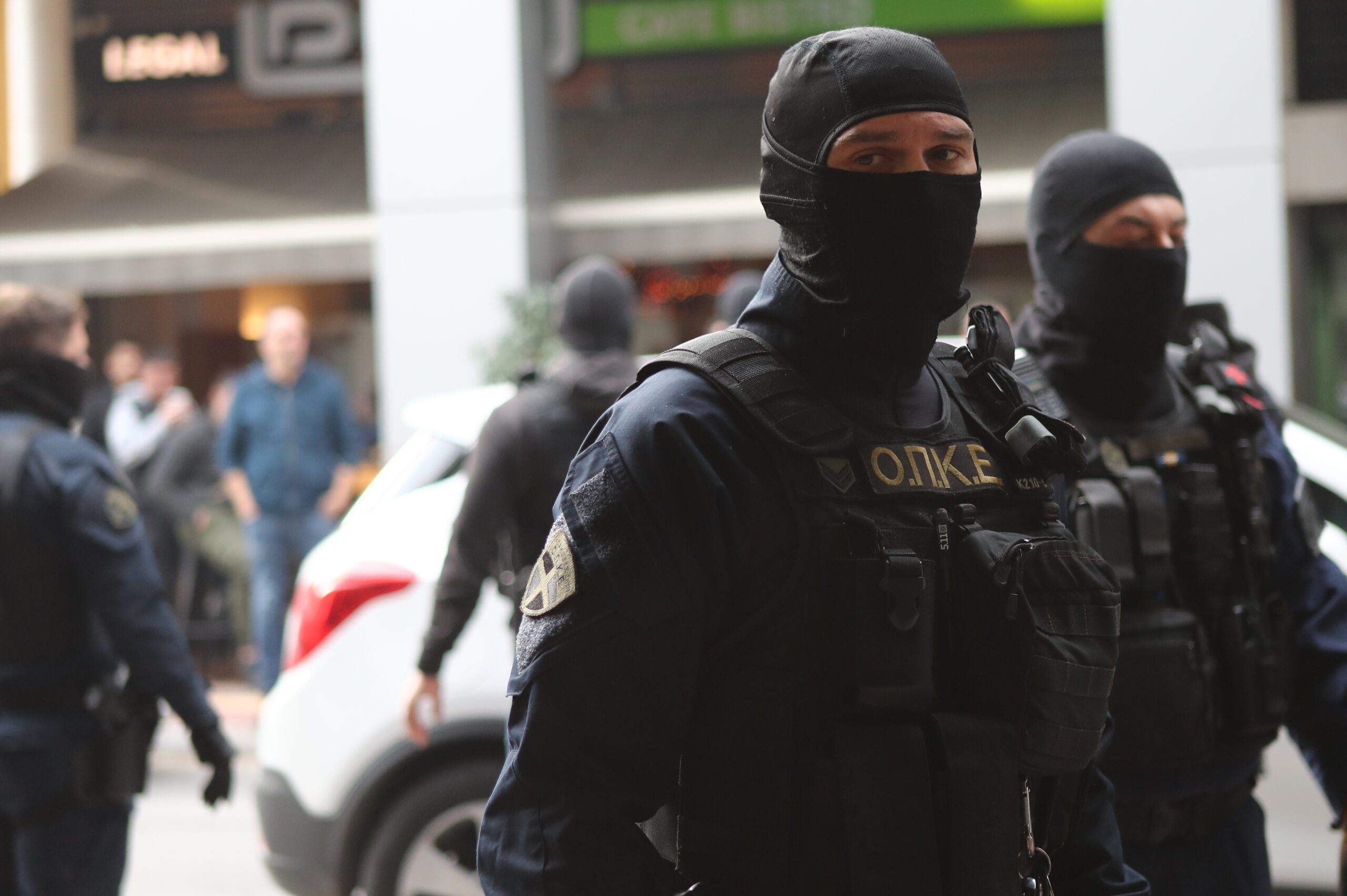 Φιάσκο με το ελληνικό FBI: Έρευνα για τη διαρροή των ονομάτων 554 «μυστικών» αστυνομικών
