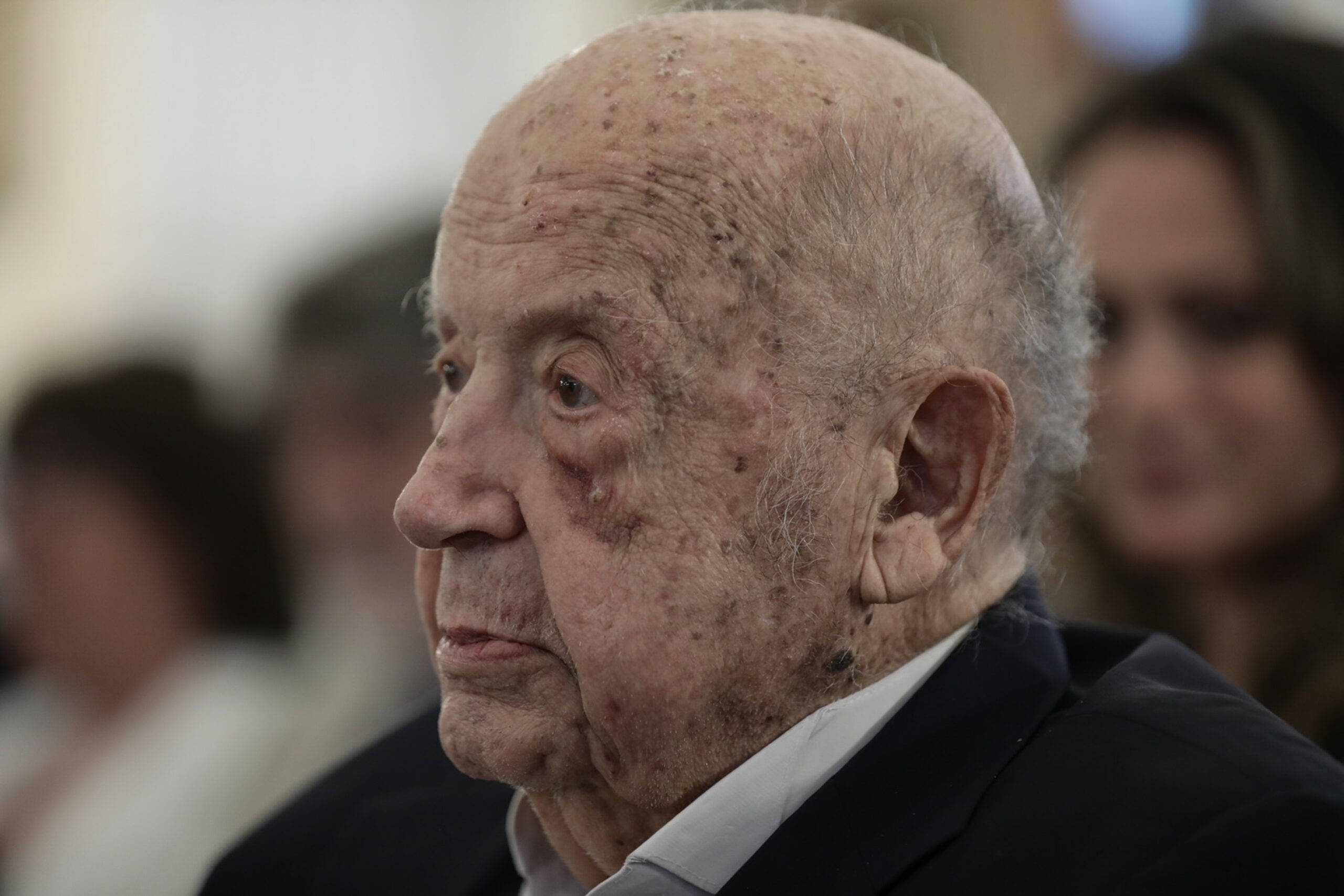 Έφυγε από την ζωή ο σπουδαίος συνθέτης Μίμης Πλέσσας – Τo σπαρακτικό αντίο της συζύγου του – «Και ξαφνικά “Έπεσε βαθειά σιωπή…”»