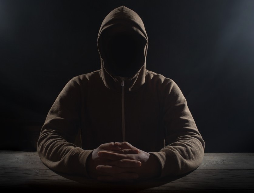 Θεσσαλονίκη: Ανήλικοι επιχείρησαν να πουλήσουν γυμνές φωτογραφίες 14χρονης σε συμμαθητές τους