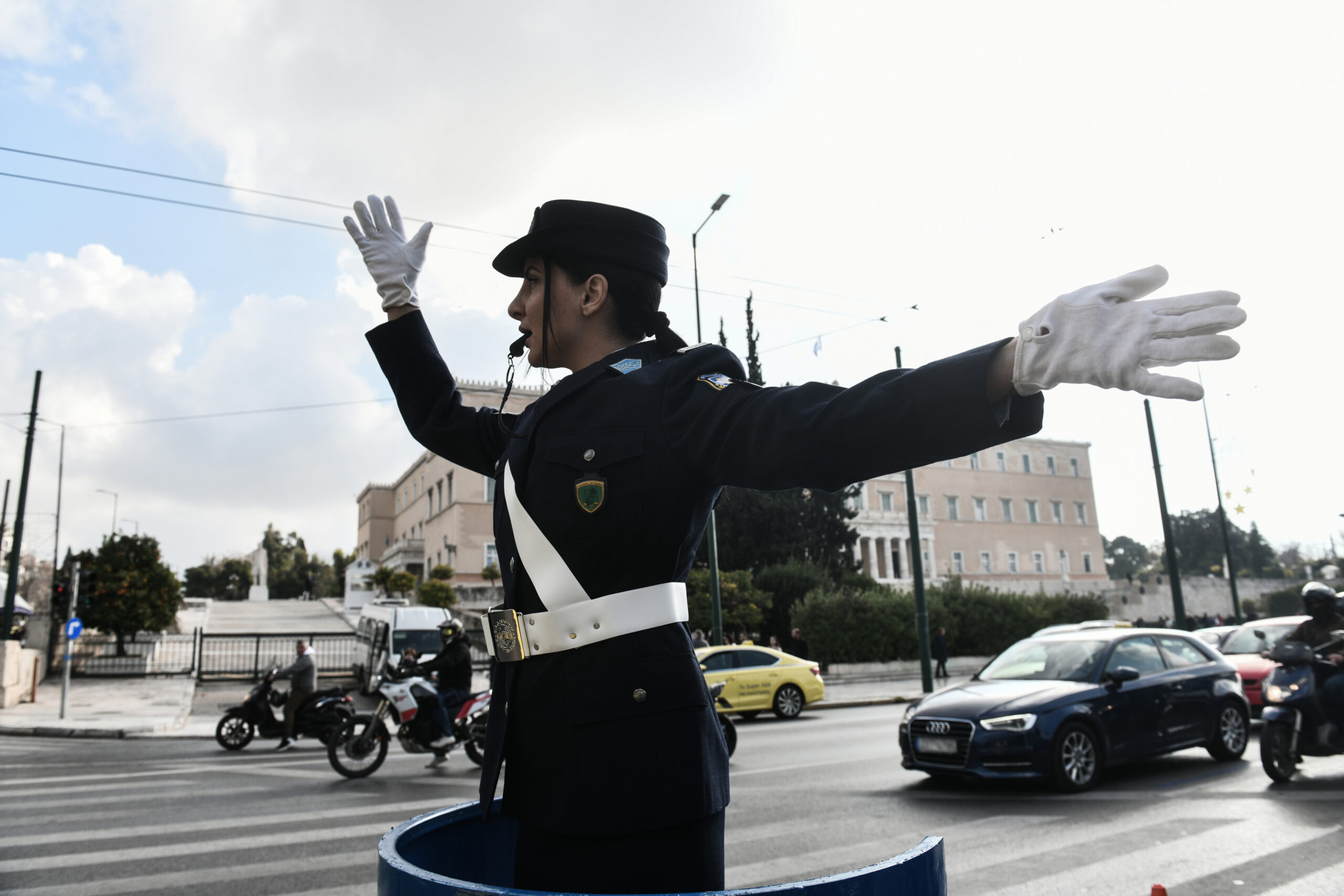 51η επέτειος του Πολυτεχνείου: Σε ισχύ οι κυκλοφοριακές ρυθμίσεις στο κέντρο της Αθήνας
