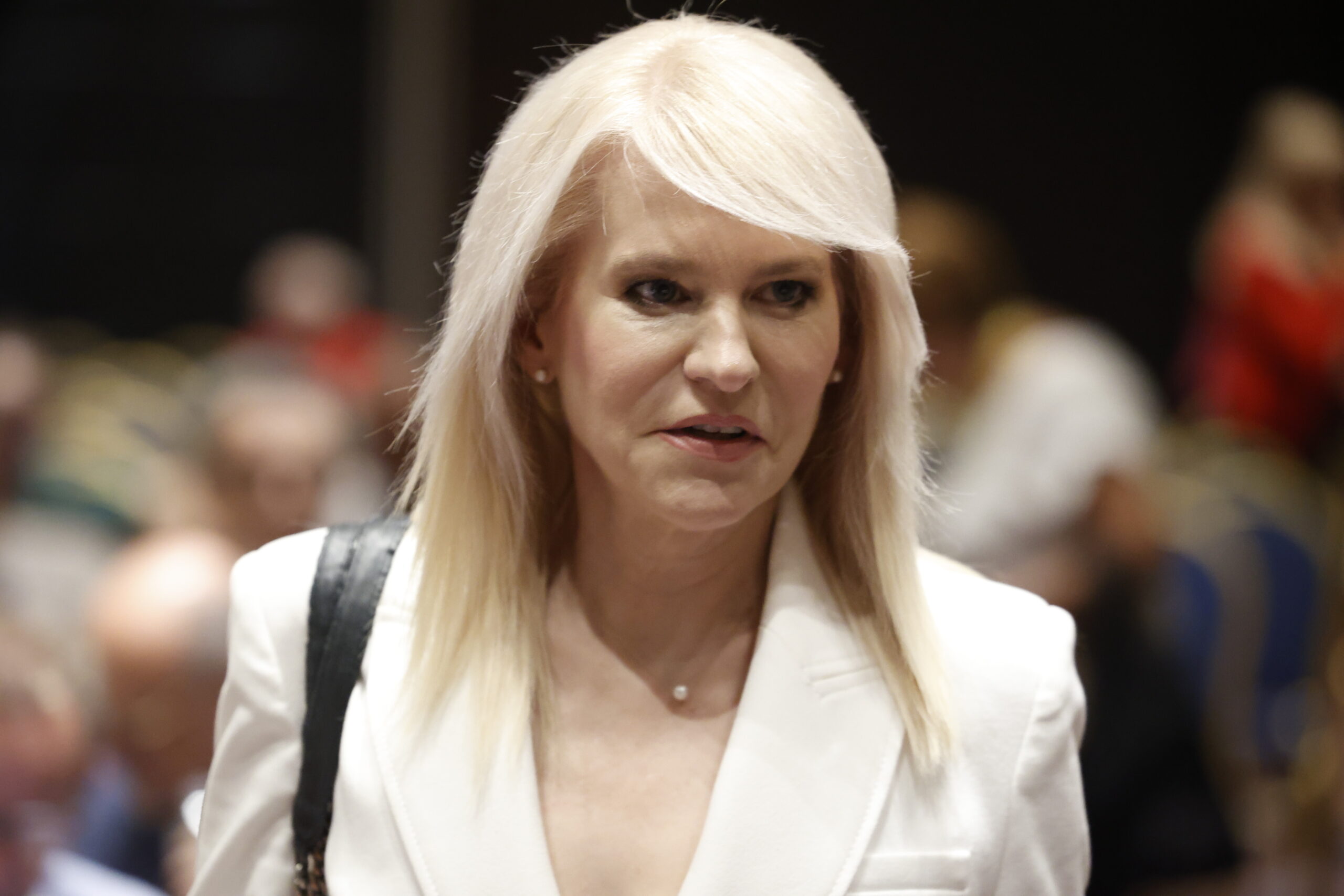 «Καρφιά» Τζάκρη για Πολάκη: «Είναι αξιοθρήνητος – Κρατάει το φανάρι για άλλους»