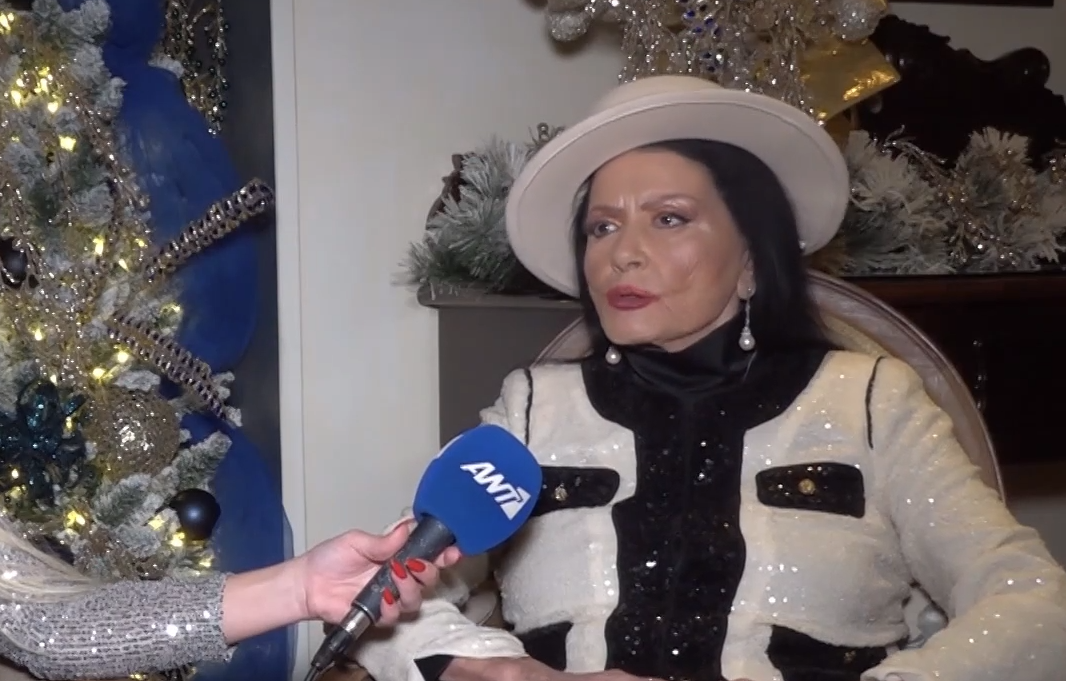 Ζωζώ Σαπουντζάκη: «Δεν αποκλείεται να με δείτε να παντρεύομαι τη νέα χρονιά»