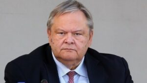 Ευάγγελος Βενιζέλος: «Στόχος του ΠΑΣΟΚ πρέπει να είναι η νίκη» – Μήνυμα αυτονομίας και διεύρυνσης προς όλους τους πολίτες