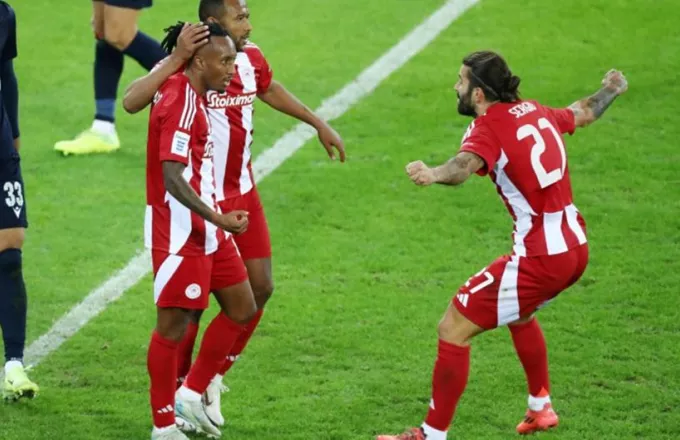 Super League: O Ολυμπιακός «υποχρέωσε» σε 1-0 τη Λαμία – «Λυτρωτής» ο Ζέλσον Μαρτίνς