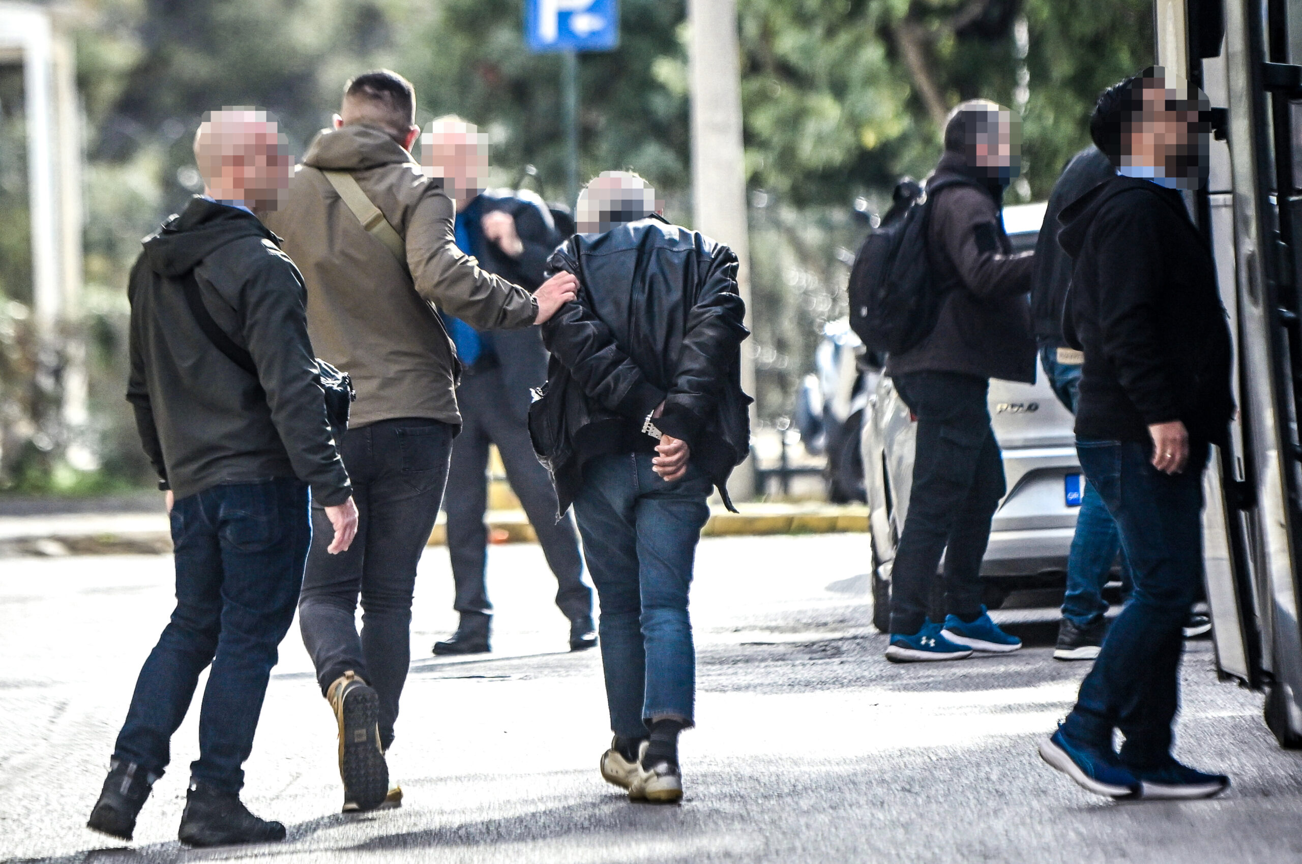 Κύκλωμα προστασίας: Ελεύθεροι ακόμη έξι από τους κατηγορούμενους – Πασίγνωστη γυμνάστρια η σύζυγος του «δεύτερου υπαρχηγού»