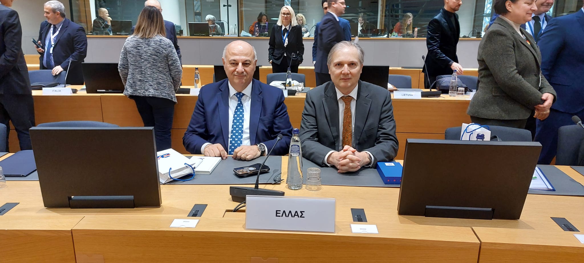 Κώστας Τσιάρας