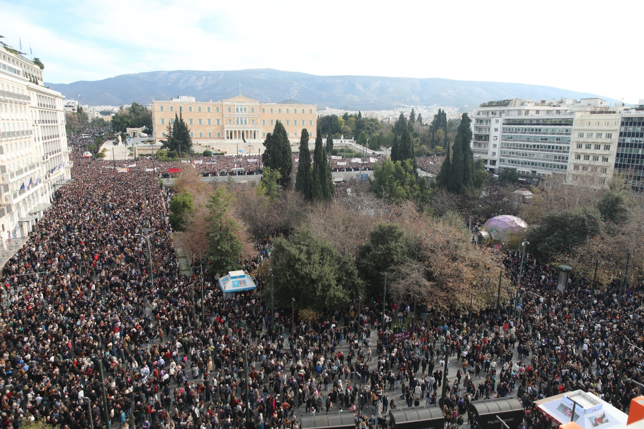 Πολιτική αντιπαράθεση με φόντο τα συλλαλητήρια της 28ης Φεβρουαρίου για τα Τέμπη – Σφοδρή επίθεση της αντιπολίτευσης κατά Μητσοτάκη