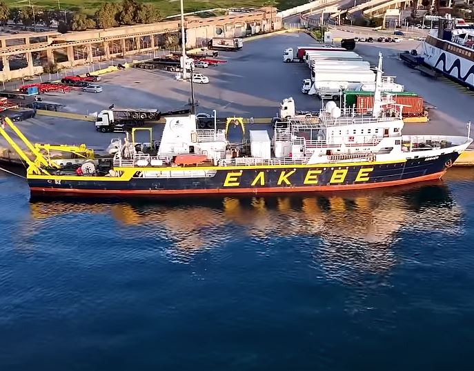 Σαντορίνη: Αυτό είναι το ωκεανογραφικό σκάφος «Αιγαίο» που παίρνει μέρος στις έρευνες (Βίντεο)