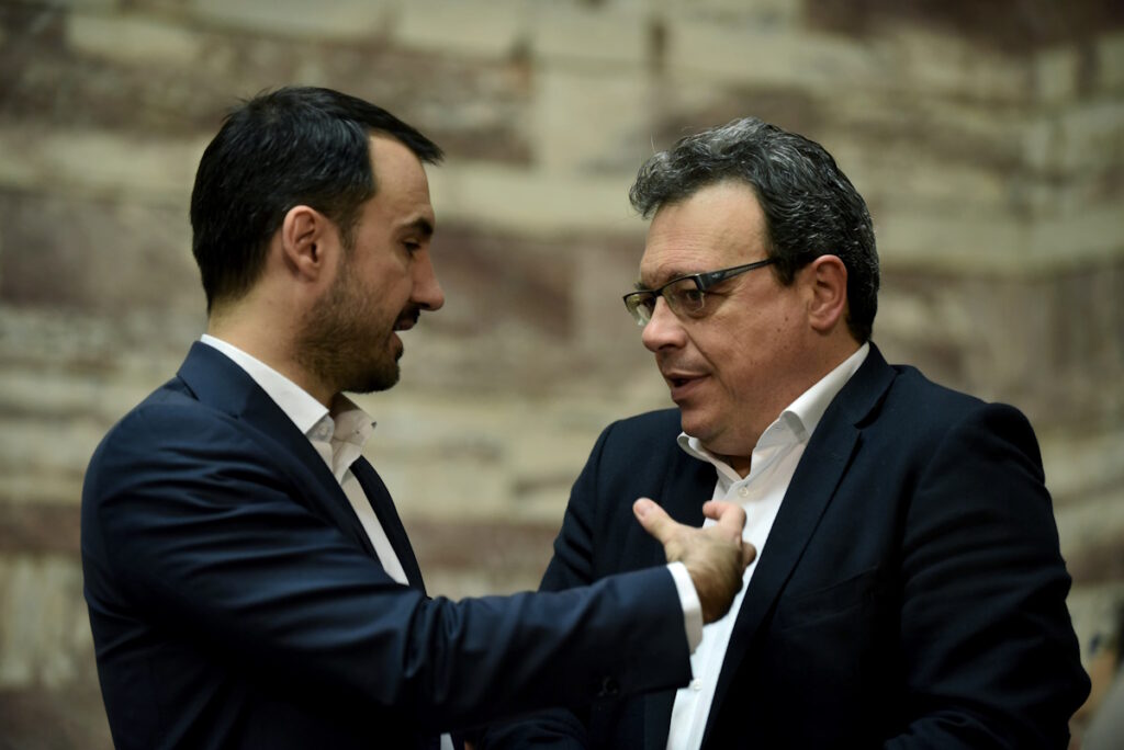 Τηλεφωνική επικοινωνία Χαρίτση-Φάμελλου