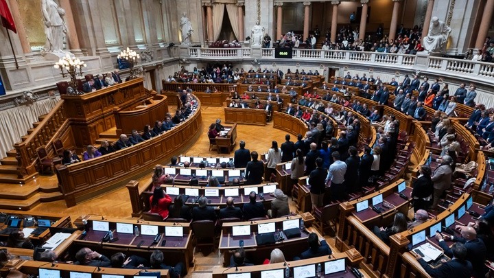 Κατέρρευσε η κυβέρνηση στην Πορτογαλία