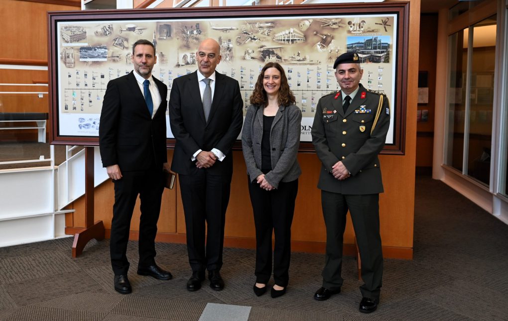 Νίκος Δένδιας