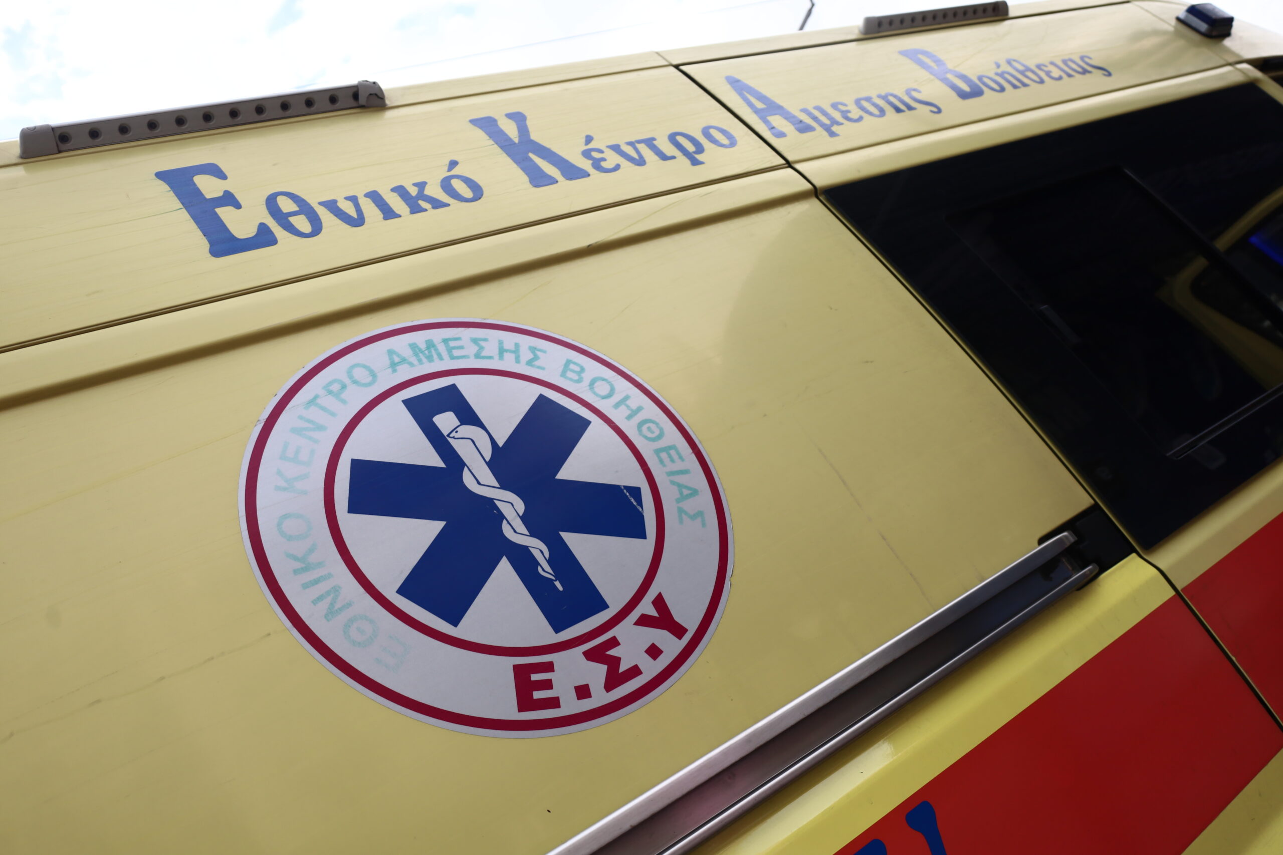 Τραγωδία στην Αγία Παρασκευή: Νεκρός διανομέας σε τροχαίο (Βίντεο)