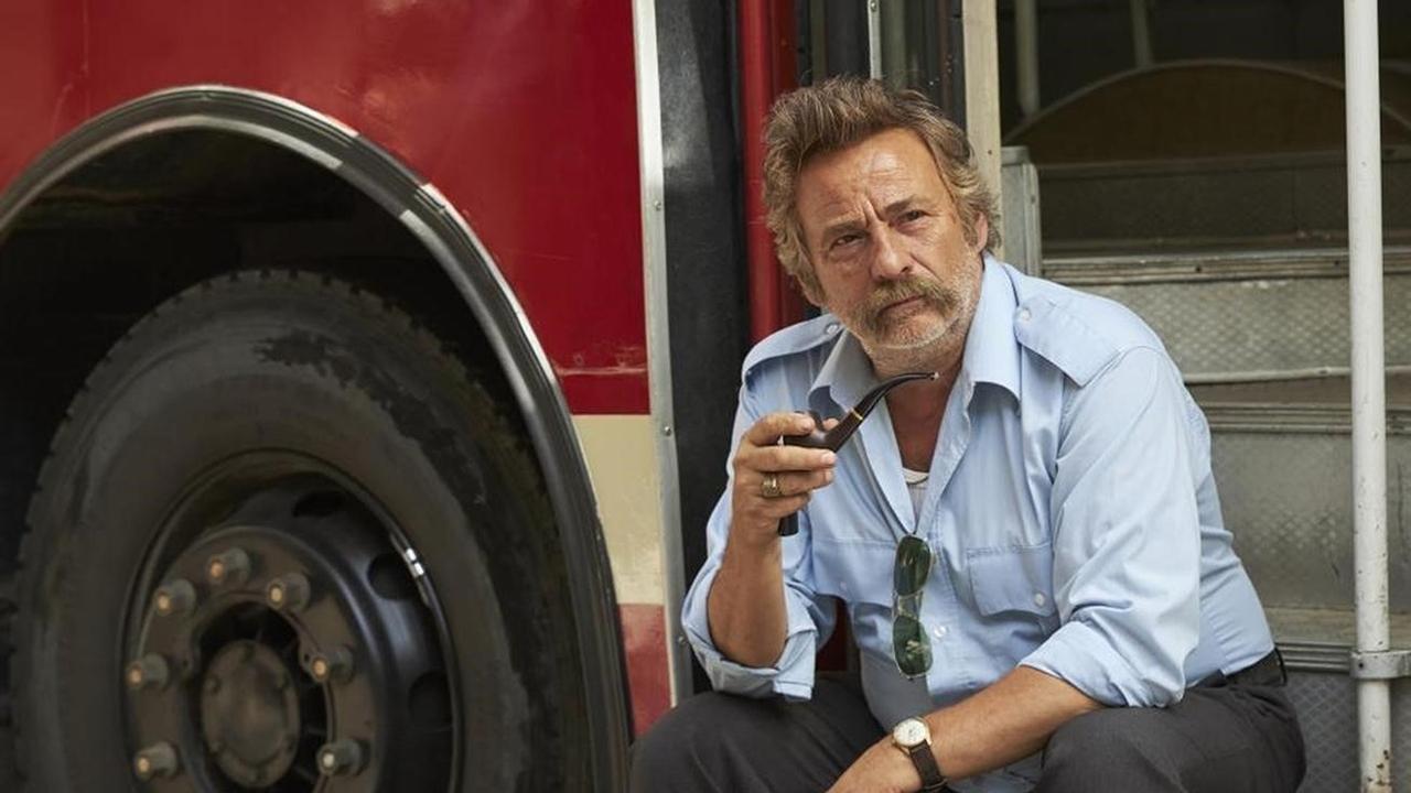 Πάμε Cinema: Η επιστροφή των δεινοσαύρων και το λεωφορείο των καταφρονημένων