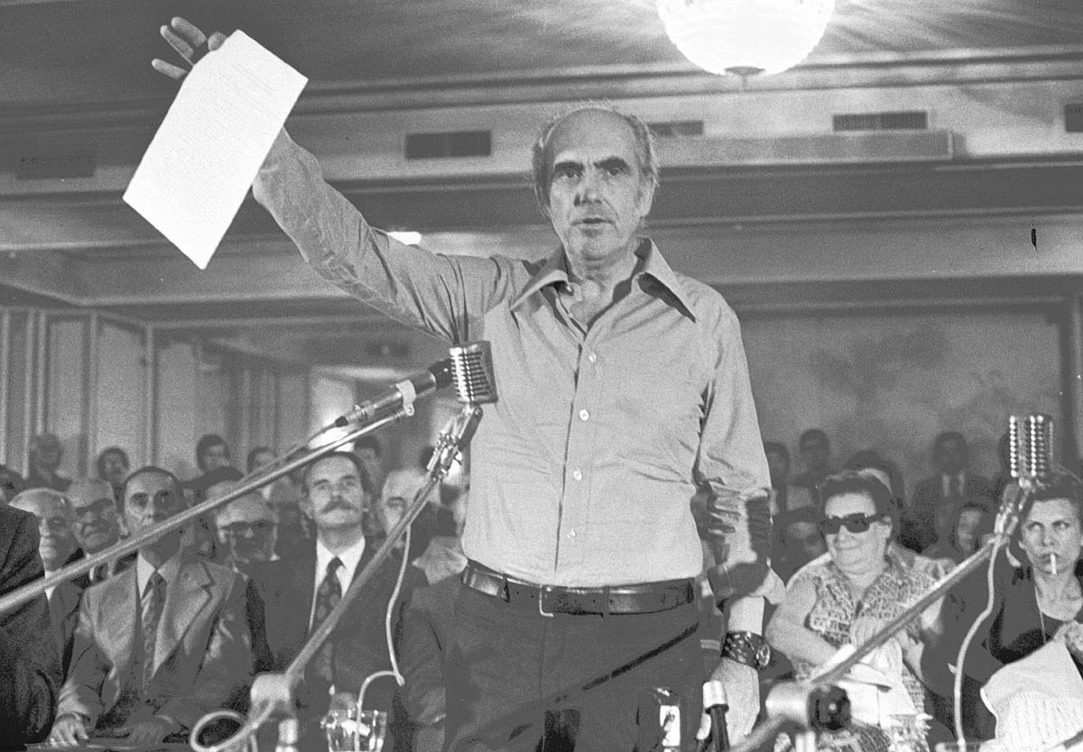 Ανδρουλάκης: «Μπορούμε ξανά μαζί να κάνουμε την αλλαγή δυνατή» – Η ανάρτηση για τα «γενέθλια» του ΠΑΣΟΚ