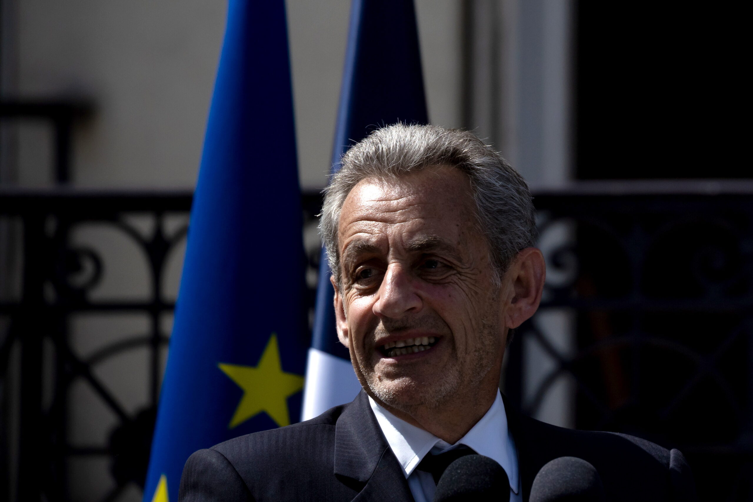 Νικολά Σαρκοζί: Ποινή φυλάκισης πέντε χρόνων για σύσταση συμμορίας και «μίζες» από το καθεστώς Καντάφι